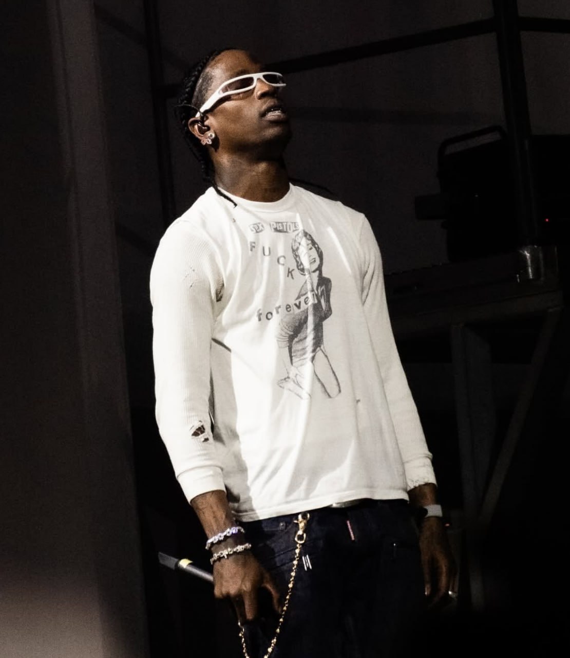 TRAVIS SCOTT