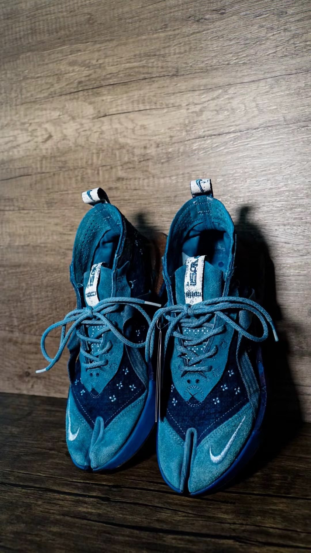 纯手工染色的Nike分趾鞋 | 蓝染