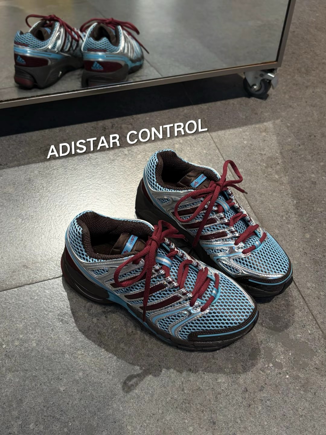 复古干禧感 ADISTAR CONTROL