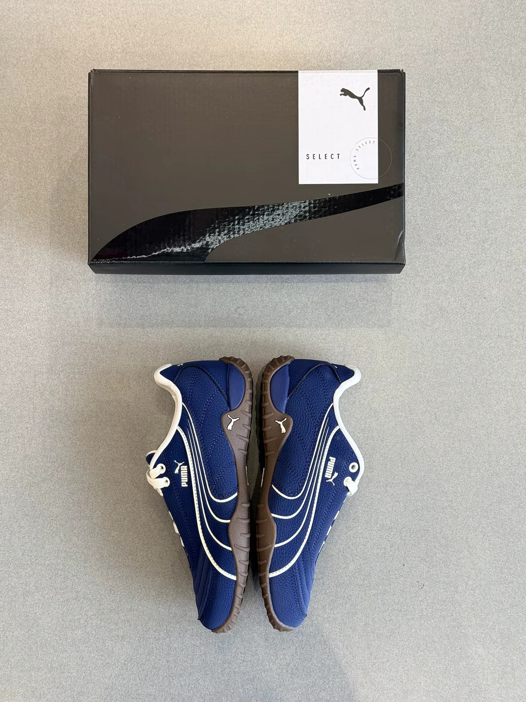 藏蓝色越野鞋Puma NOVACAT