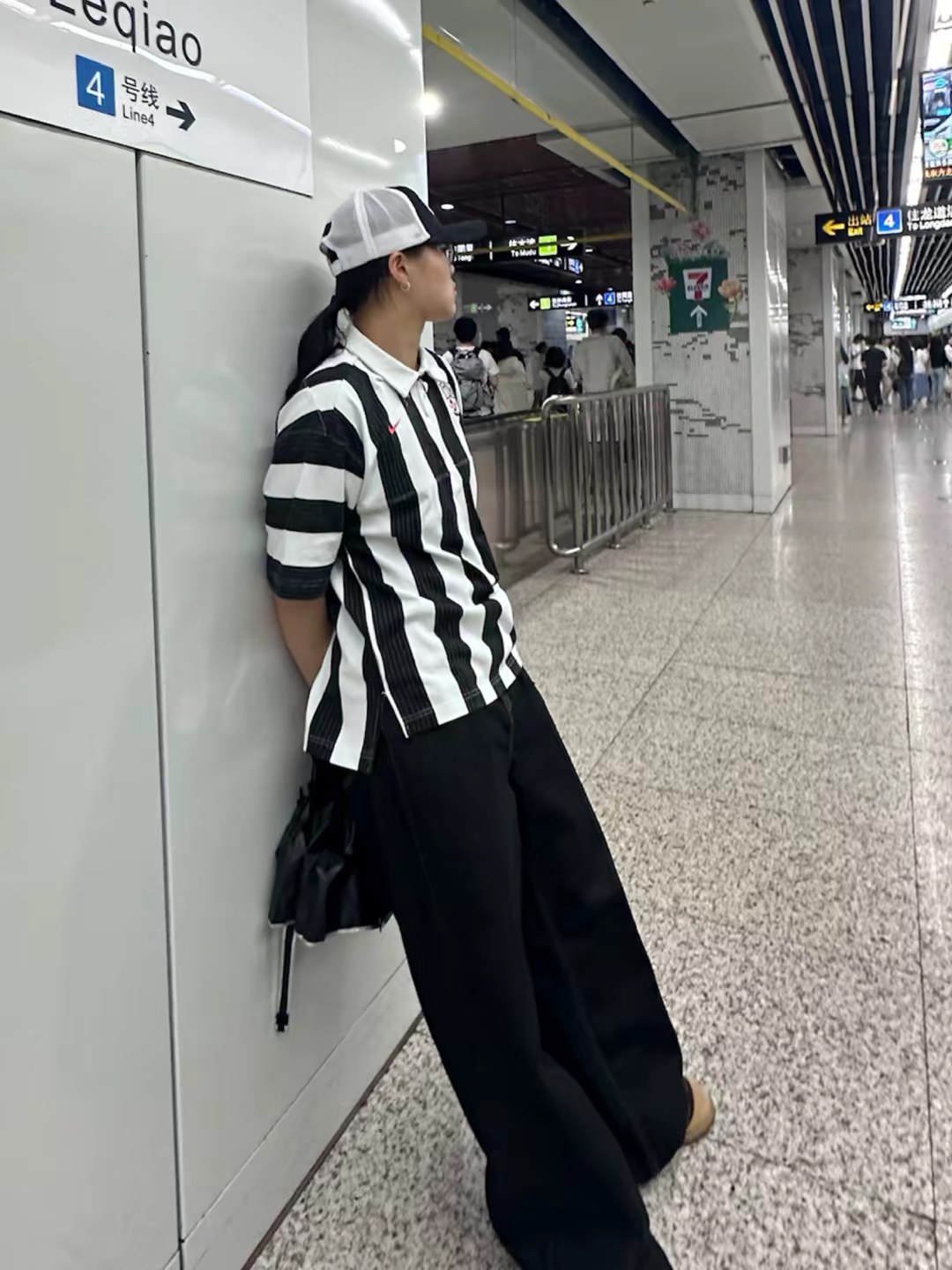 黑白条纹控的狂喜单品