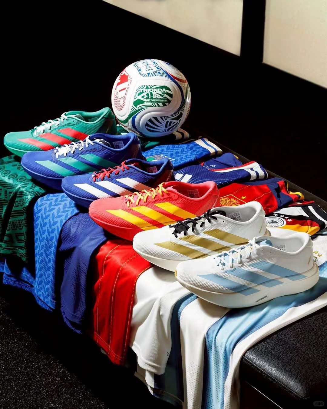 ADIZERO EVO SL “World Cup Pack”世界杯配色